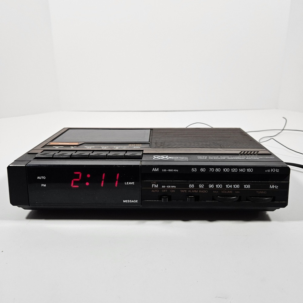 Vintage AM/FM Clock Radio Cassette Answering Machine Mega-Tech Roommate 2010